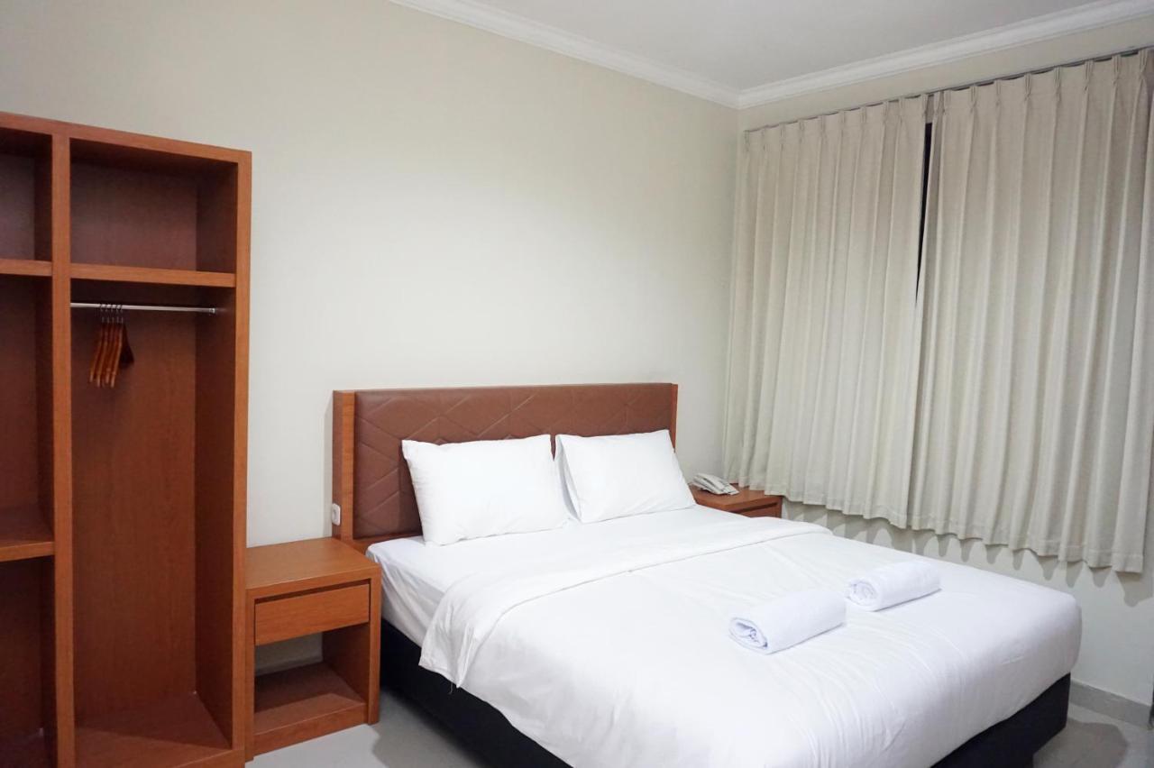 Lombok Mayura Hotel Tjakranegara Bagian luar foto