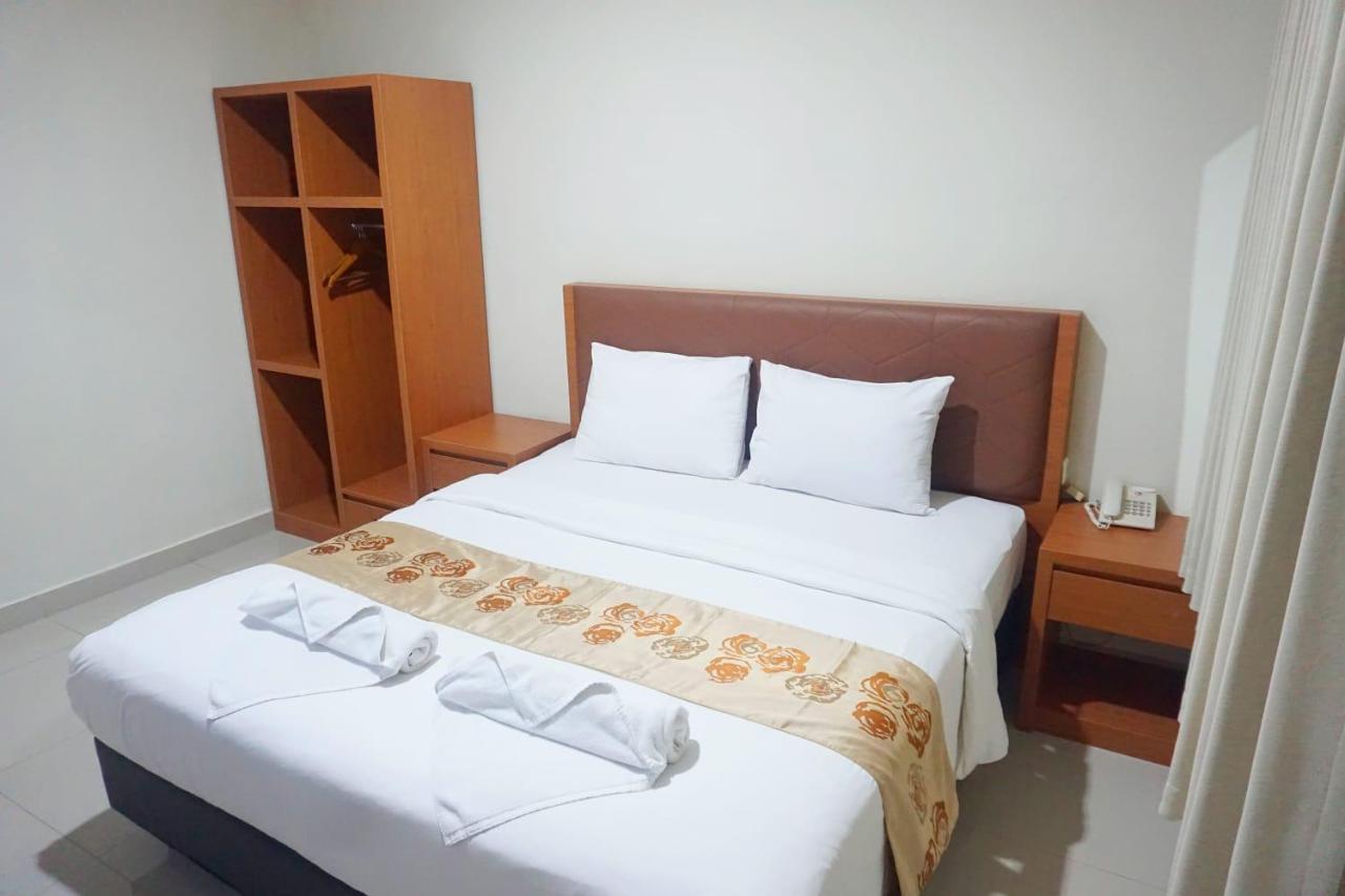 Lombok Mayura Hotel Tjakranegara Bagian luar foto