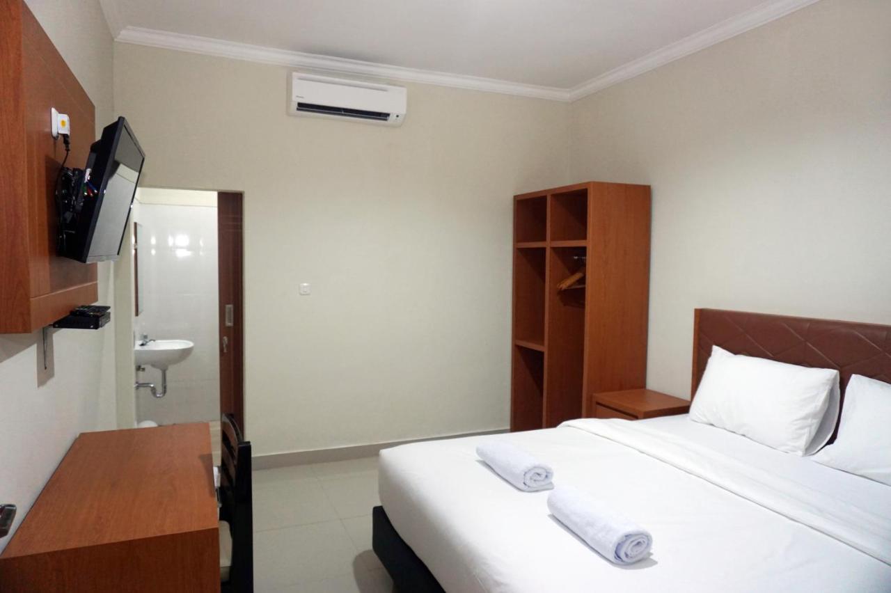 Lombok Mayura Hotel Tjakranegara Bagian luar foto